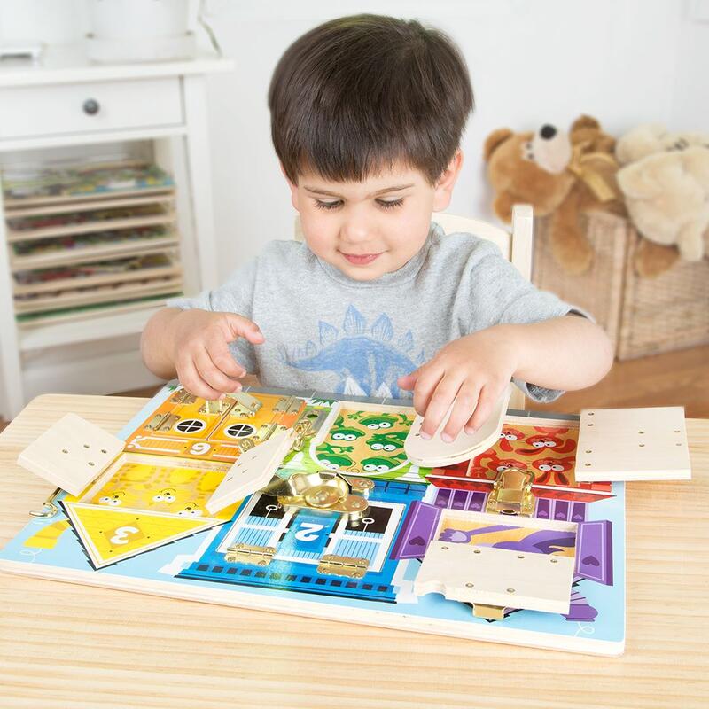 لوح أقفال خشبي تعليمي Playtive