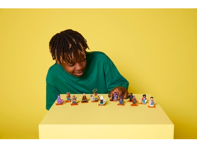 شخصية LEGO Minifigures Spider-Man: Across the Spider-Verse